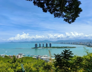 「相約海島/無(wú)憂(yōu)三亞」全陪班·雙飛5日游 海南三亞玫瑰谷+天涯+南山+蜈支洲島+鹿回頭+亞龍灣沙灘